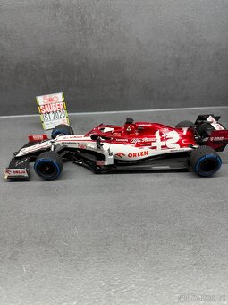Model F1 Kimi Räikkönen - 4