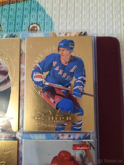 Hokejové kartičky z 90 let Ultra Fleer - 4