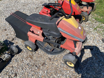 traktor, sekačka Wolf Scooter garten -mnoho dílů,2x motor - 4