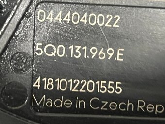 AdBlue nádrž 5Q0131969E Škoda Octavia 3 facelift r.v. 2019 - 4