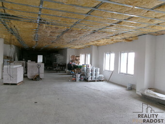Pronájem skladu 600m2 Brno Chrlice - 4