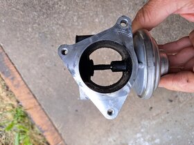 EGR / AGR ventil pro TDI motory - 4