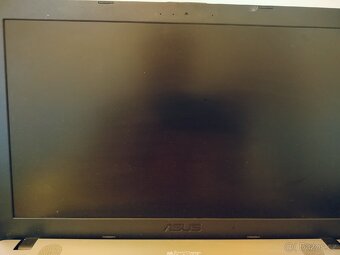 Prodám notebook s Windows 10 a dvěma GB RAM. - 4