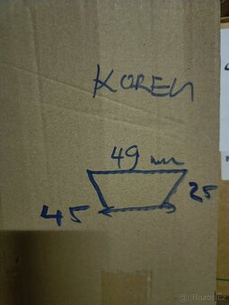 korek aglomerovaný nový nepoužitý 3000ks - 4