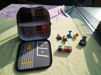 Lego - policejní stanice v přenosné tašce - 4