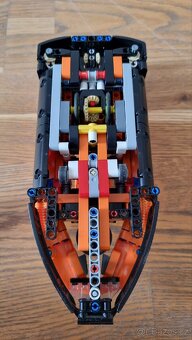 Lego TECHNIC-Rescue Hovercraft-42120 - 4