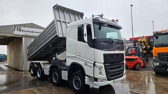 VOLVO FH 13 500 8x4 třístranný sklápěč - 4