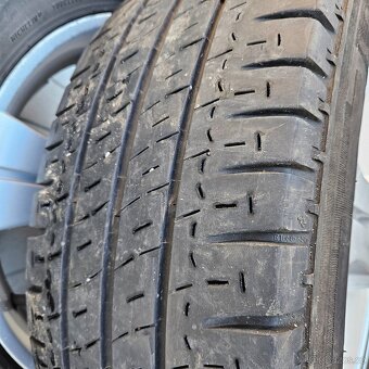 Elektrony na dodávku VW, rozteč 5x120, pneu Michelin. - 4