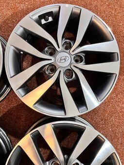 5x114.3 R16 originál disky Hyundai i30 - 4