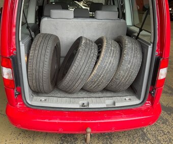 Volkswagen Caddy MAXI 7-MÍST 1.9Tdi VYHŘ.SED, TAŽNÉ,207tkm - 4