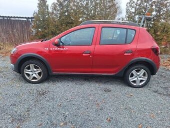 Sandero Stepway 0,9 /66 kW  benzín - 4