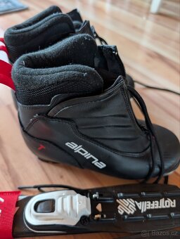 Dětské bežky a hůlky a boty - 4