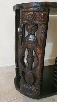 Dřevěný stojan na 28 CD. - 4