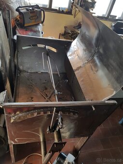 Prodám gril na kýtu - 4