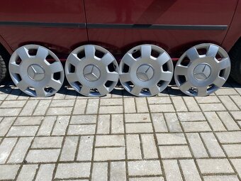 Poklice kryty kol Mercedes 16” - Zamluveno - 4