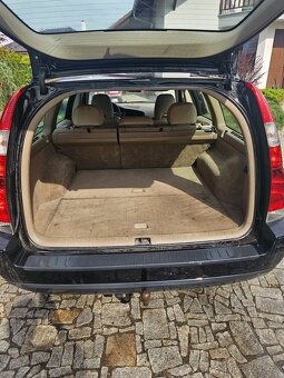Volvo V 70 2.4 D5 - 11/2004 - 4