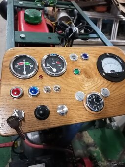Traktor ČZ 175 PRASE po renovaci - 4
