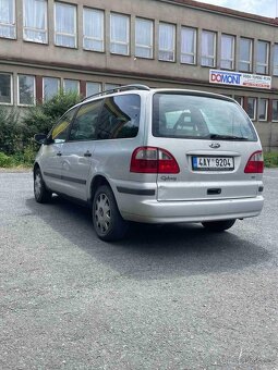 Ford Galaxy - 4