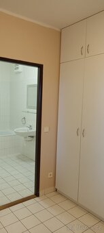 Pronájem pěkného bytu 2kk s balkonem v Chrudimi - 4