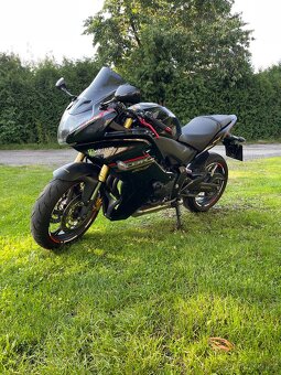 Honda cbr 600f - 4