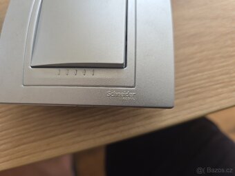 Schneider UNICA TOP , vypínače, zásuvky - 4