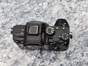 Sony A7 III - 4