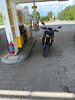 Yamaha MT09SP - 4