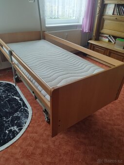 Elektrická polohovací zdravotní postel - 4
