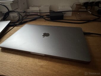 MacBook Pro 13” 2017 Touch Bar, i5 3,1 GHz, 16 GB RAM, 256 G - 4