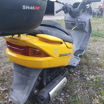 Suzuki Burgman 125 - 4