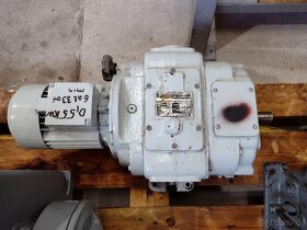 elektromotor s převodovkou - 4