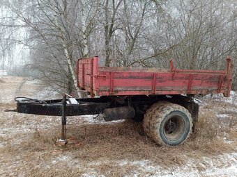 Sklápěcí přívěs za traktor. - 4