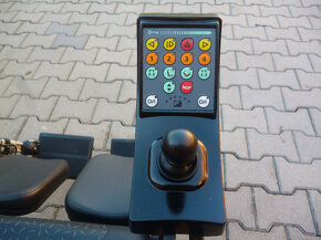 Elektrický invalidní vozík Handicare Puma Yes - 4