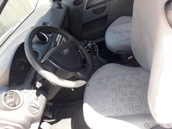 Ford Fiesta 1.4tdci rok 2003 jen DILY - 4