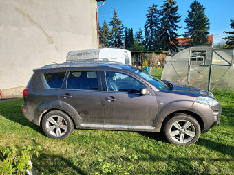 Peugeot 4007 - 4