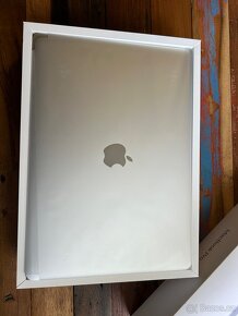 MacBook Pro 13, i5, RAM 32, 512Gb, stav nového - 4