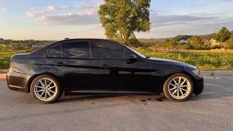 BMW E90 330 xd - 4