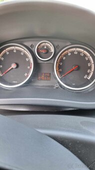 Opel Corsa D - 4