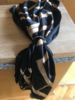 náušnice, ozdobné spony ,nové sluneční brýle - 4