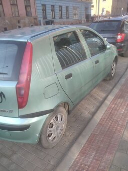 Fiat Punto 188 rok 2002 obsah motoru 1.2. - 4