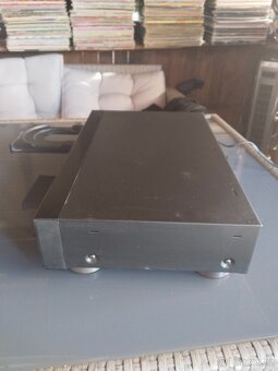 Sony CDP-361 Stereofonní přehrávač kompaktních disků - 4