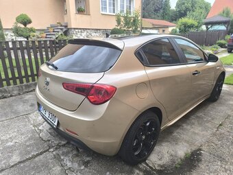 Alfa Romeo Giulietta 1,9 T 125 kW, nafta. Rok výroby 2010, n - 4