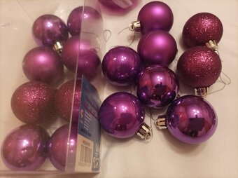 Fialové vánoční ozdoby - 4