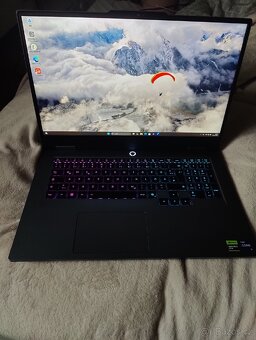 Nový herní notebook Lenovo LOQ 17 z rtx 5070 - 4