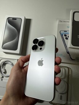 Apple iPhone 15 PRO 128 GB Bílý titan + PŘÍSLUŠENSTVÍ - 4