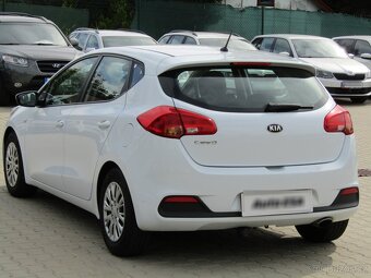 Kia Ceed 1.6 i ,  99 kW benzín, 2012 - 4