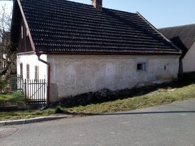 Prodám vesnický dům k celoročnímu bydlení 4 km od Domažlic - 4