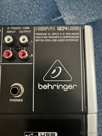 Mixážní pult Behringer - 4