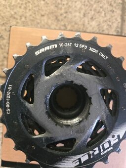 kazety Sram Force 12 - 4