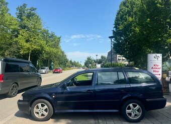 Octavia 2.0i benzín - 4